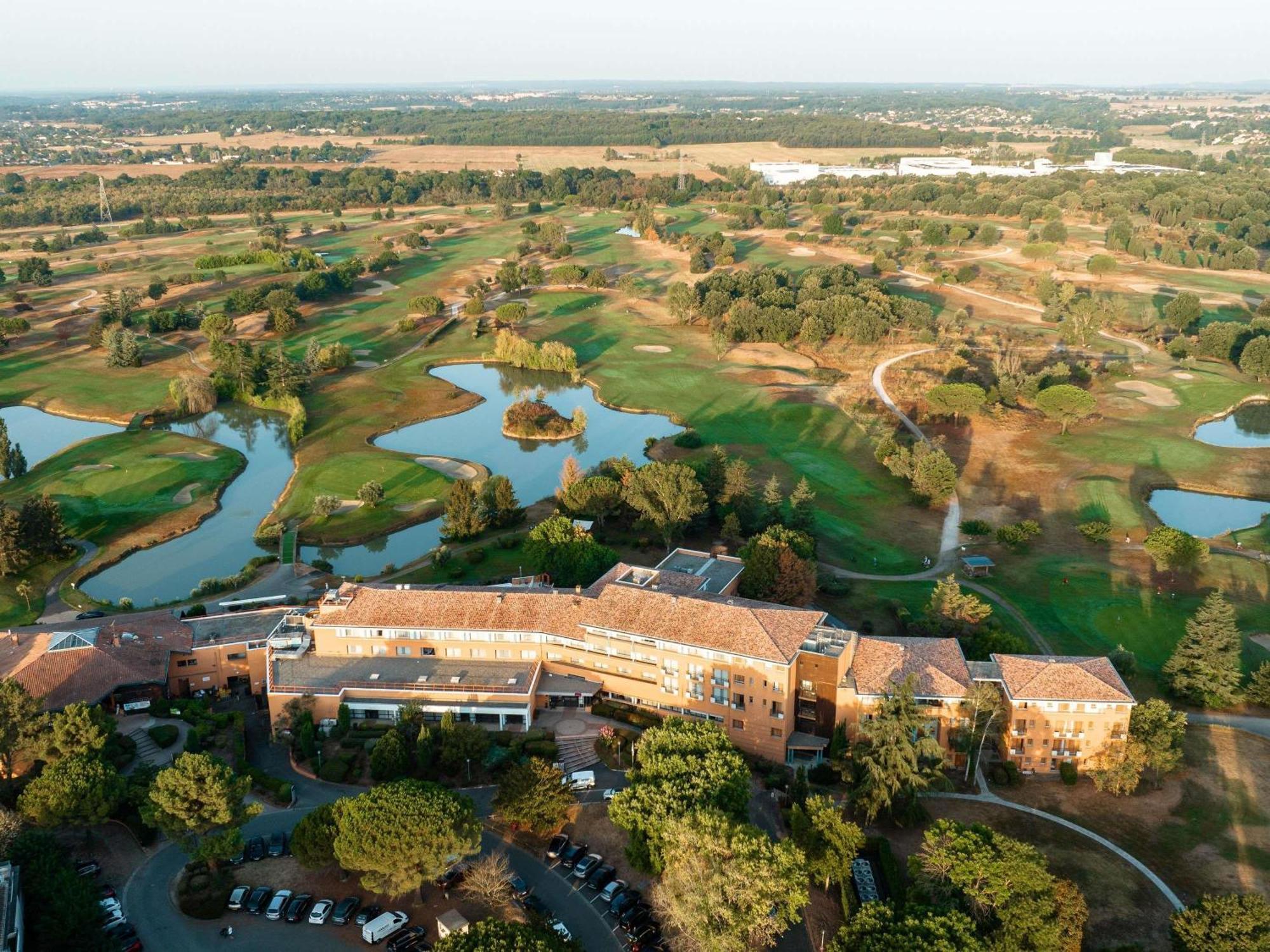 Mercure Toulouse Aeroport Golf De Seilh Exterior photo